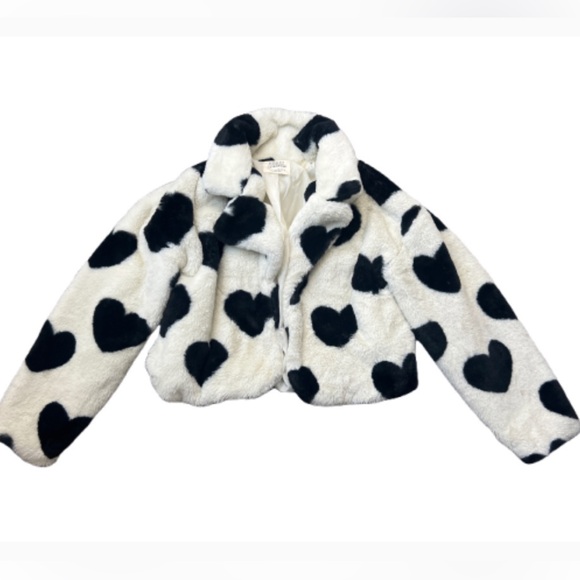 Ashley By 26 International Romantic Faux Fur Black and White Heart Teddy Jacket - Picture 2 of 8